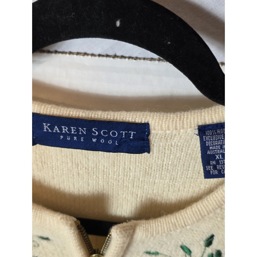 Karen Scott Pure Wool Womens Zip Sweater. Size 1X Embroidery Front And Sleeves. - Picture 8 of 8